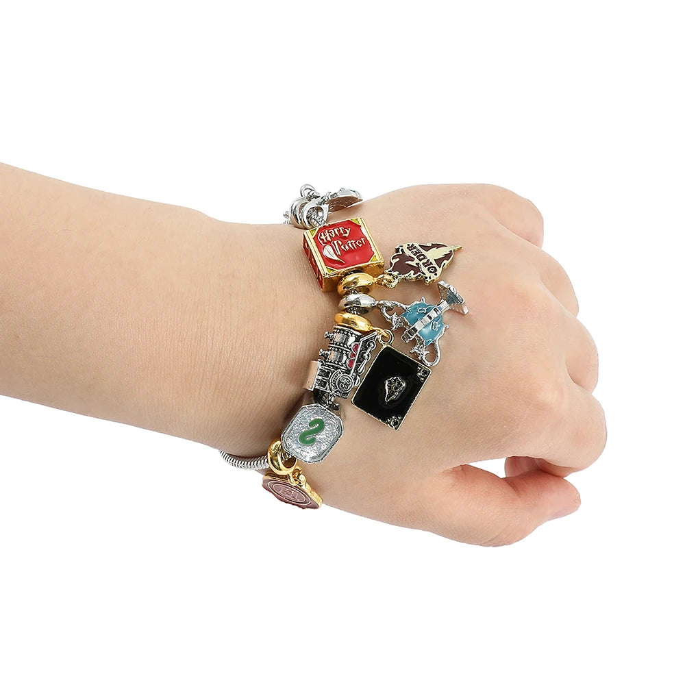 Harry Potter Christmas Charm Bracelet Hogwarts